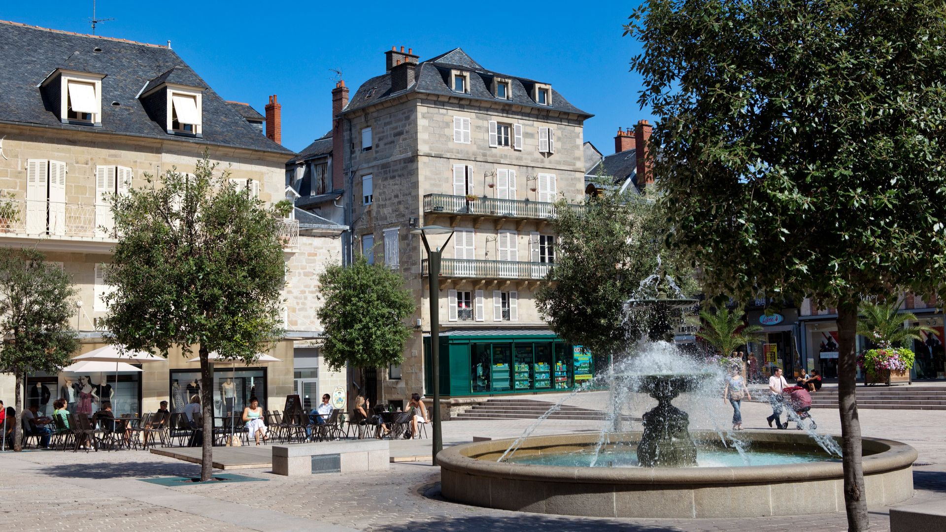 place-fontaine-Brive